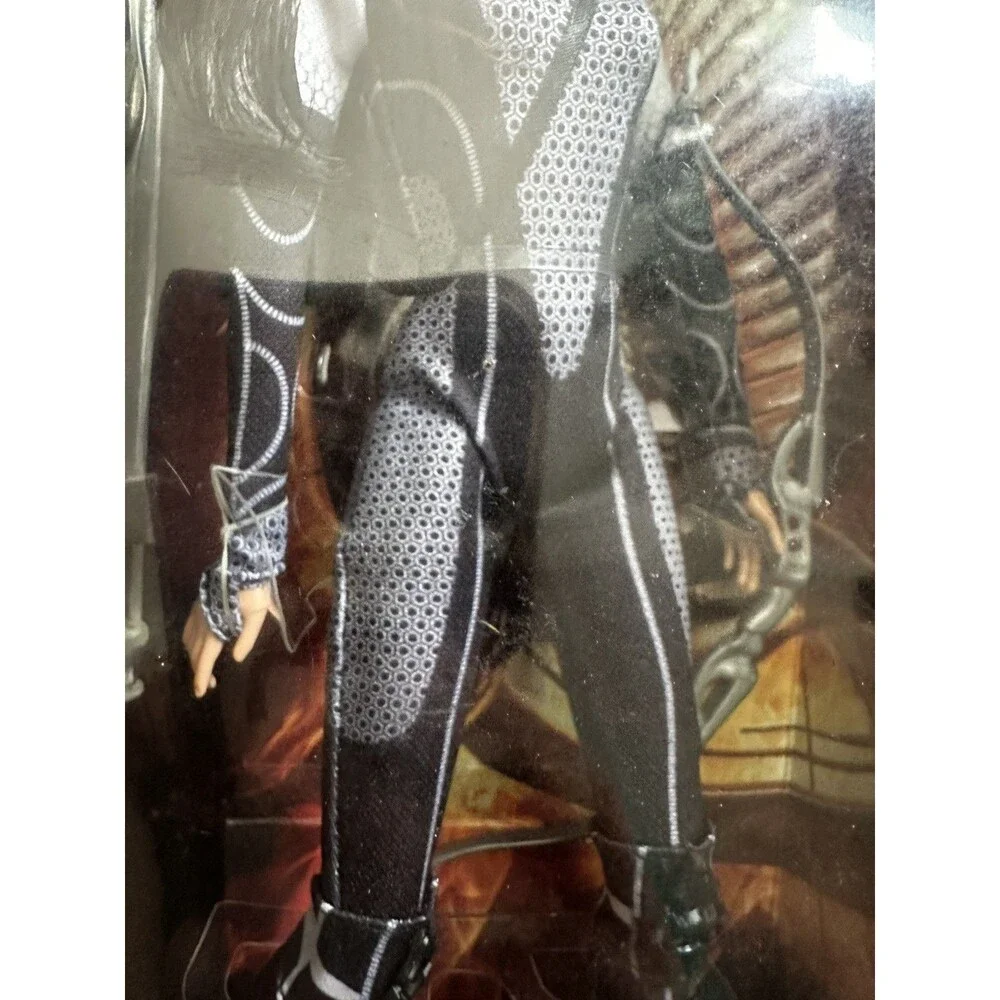 2013 Barbie Hunger Games Katniss Doll X8251 Black Label Jennifer Lawrence New